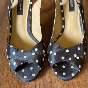 Ann Taylor peep toe sling back heels in black/white